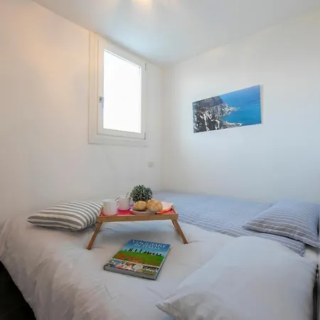 Laveno-mombello Sleeps 6 Pool * Laveno-Mombello