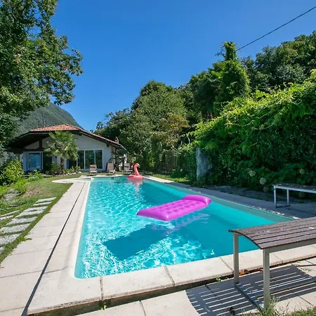 Laveno-mombello Sleeps 6 Pool Villa *